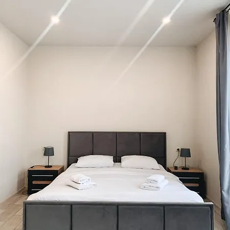 Domovik Mira 11s/5 * Mukacheve